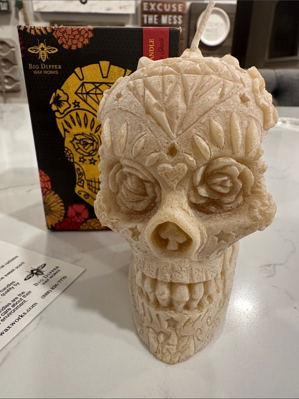 NWT Big Dipper Wax Works Skull 💀 Bees 🐝 Wax Candle
